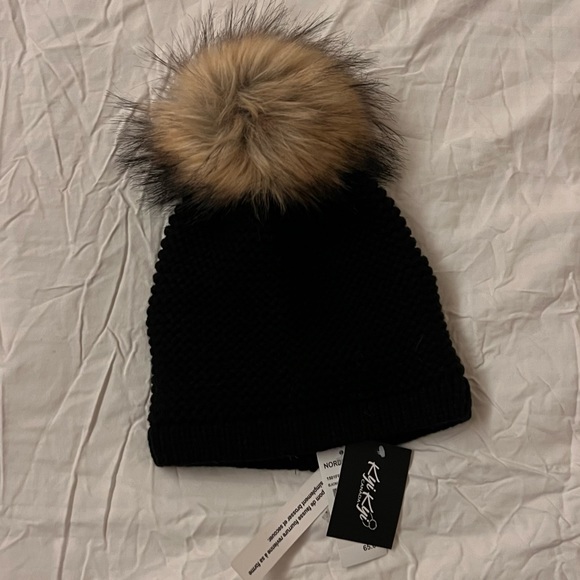 Beautiful beanie ❤️ - Picture 2 of 2